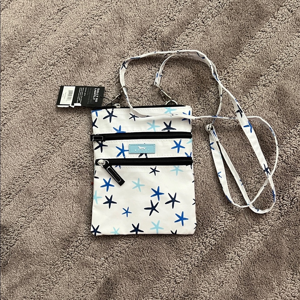 Scout Crossbody Bag in White and Blue Starfish Pattern